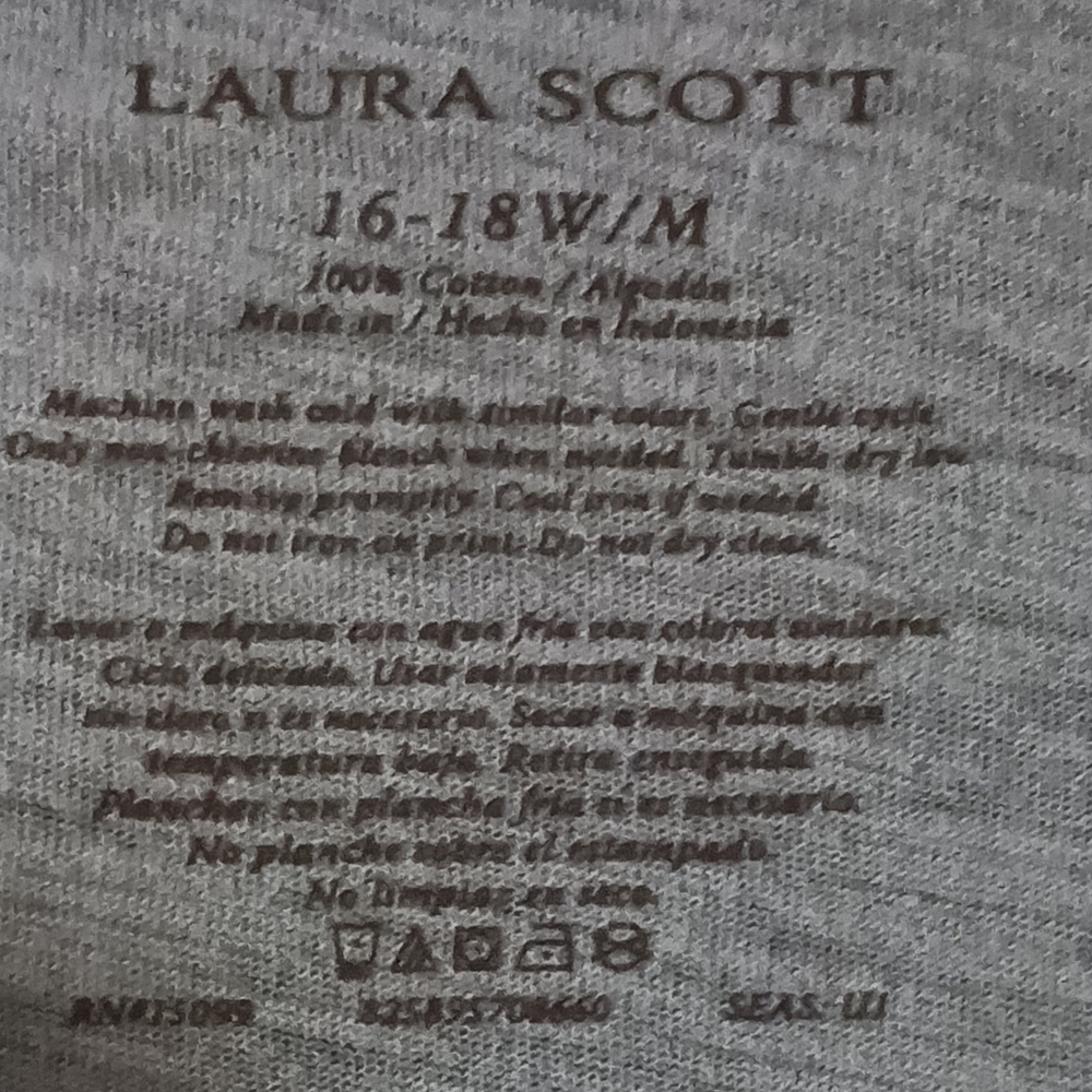 Laura Scott - Picture 3 of 7